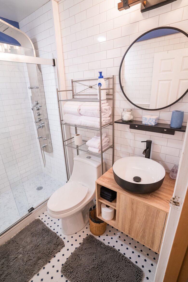 Catskills Ski-In/Ski-Out Retreat - Lanesville, New York