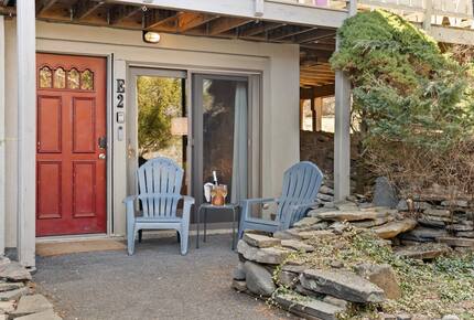 Highlands Drive Mountain Retreat - Lanesville, New York