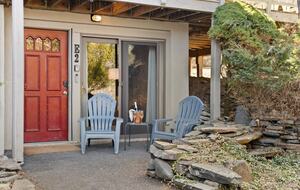 Highlands Drive Mountain Retreat - Lanesville, New York