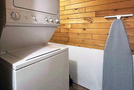 Catskills Ski-In/Ski-Out Retreat - Lanesville, New York