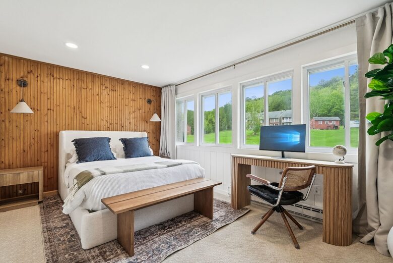 Refined Catskills Retreat with Sauna and Scenic Views | Scribners Catskills Lounge - Tannersville, New York