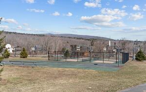 Elegant Mountainside Escape with Direct Hunter Mountain Access - Lanesville, New York