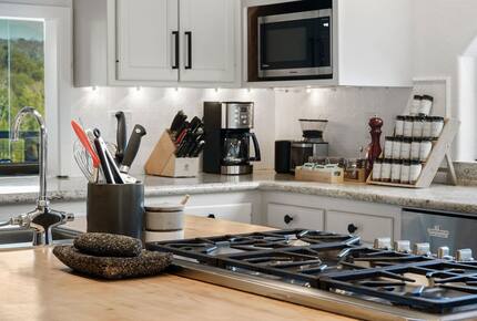 Five-Star Wine Country Oasis - Glen Ellen, California