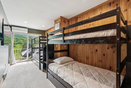 Refined Catskills Retreat with Sauna and Scenic Views | Scribners Catskills Lounge - Tannersville, New York