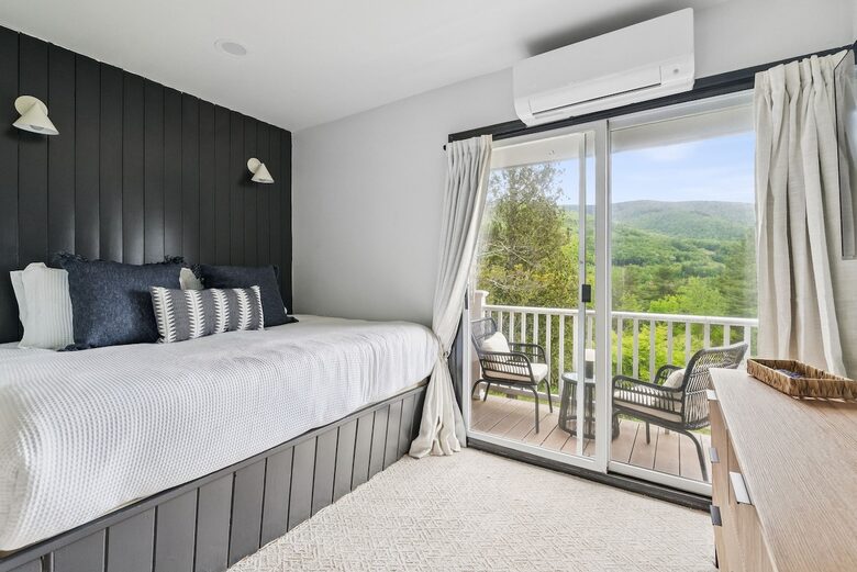 Refined Catskills Retreat with Sauna and Scenic Views | Scribners Catskills Lounge - Tannersville, New York