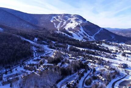 Elegant Mountainside Escape with Direct Hunter Mountain Access - Lanesville, New York