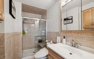 Refined Catskills Retreat with Sauna and Scenic Views | Scribners Catskills Lounge - Tannersville, New York