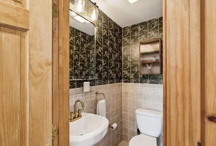 Refined Catskills Retreat with Sauna and Scenic Views | Scribners Catskills Lounge - Tannersville, New York