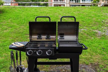 Refined Catskills Retreat with Sauna and Scenic Views | Scribners Catskills Lounge - Tannersville, New York