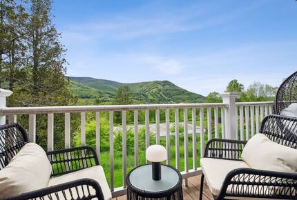 Refined Catskills Retreat with Sauna and Scenic Views | Scribners Catskills Lounge - Tannersville, New York