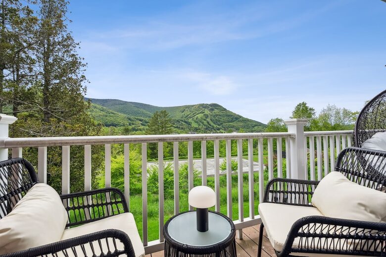 Refined Catskills Retreat with Sauna and Scenic Views | Scribners Catskills Lounge - Tannersville, New York