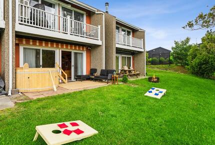 Refined Catskills Retreat with Sauna and Scenic Views | Scribners Catskills Lounge - Tannersville, New York