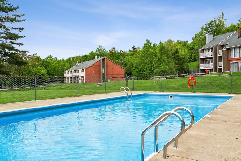 Refined Catskills Retreat with Sauna and Scenic Views | Scribners Catskills Lounge - Tannersville, New York