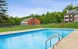 Refined Catskills Retreat with Sauna and Scenic Views | Scribners Catskills Lounge - Tannersville, New York