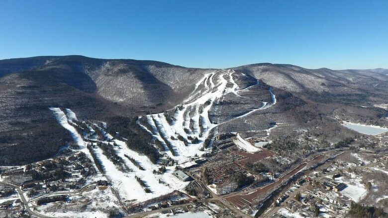 Refined Catskills Retreat with Sauna and Scenic Views | Scribners Catskills Lounge - Tannersville, New York