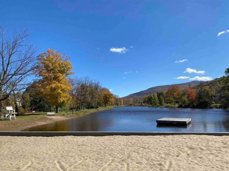 Refined Catskills Retreat with Sauna and Scenic Views | Scribners Catskills Lounge - Tannersville, New York