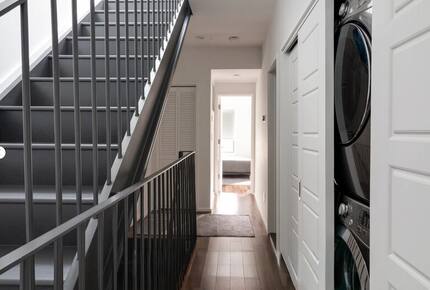 Stylish Brownstone Retreat in the Heart of Historic Brooklyn - Brooklyn, New York