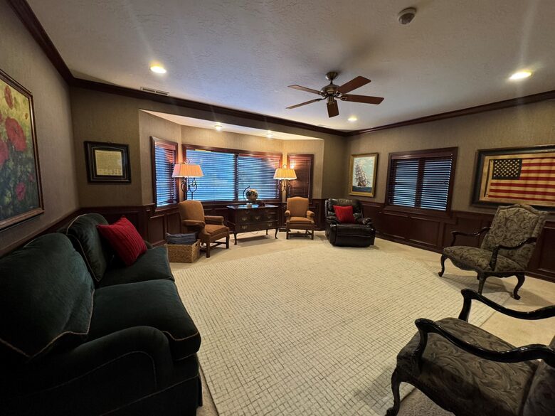 Elegant Idaho Home Overlooking the Snake River - Burley, Idaho