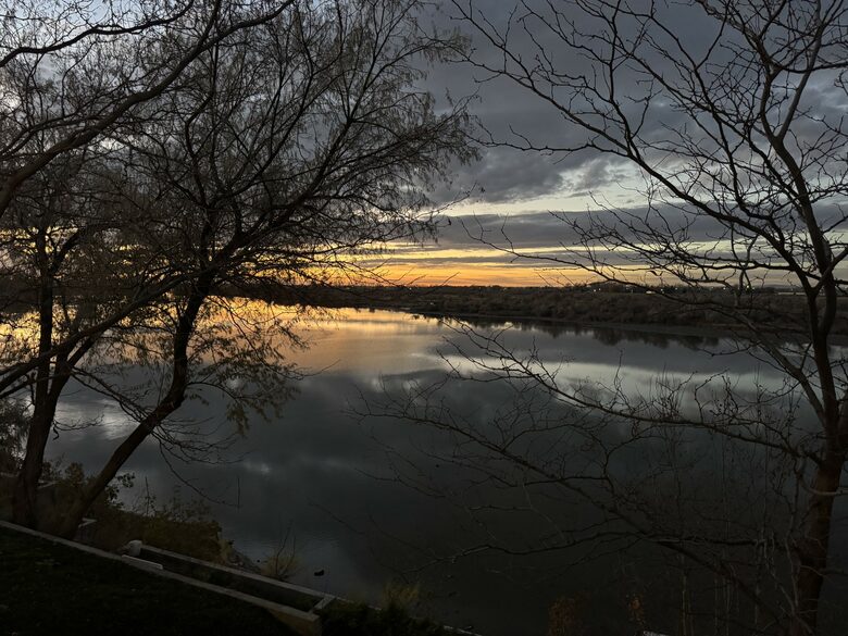 Elegant Idaho Home Overlooking the Snake River - Burley, Idaho