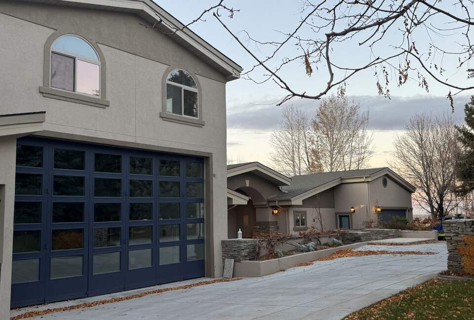 Elegant Idaho Home Overlooking the Snake River - Burley, Idaho