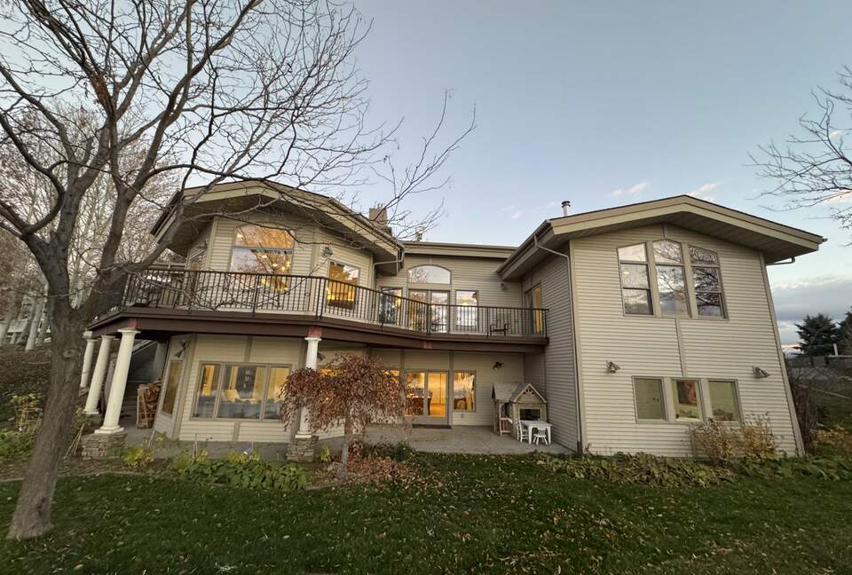 Elegant Idaho Home Overlooking the Snake River - Burley, Idaho