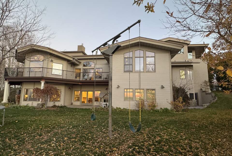 Elegant Idaho Home Overlooking the Snake River - Burley, Idaho