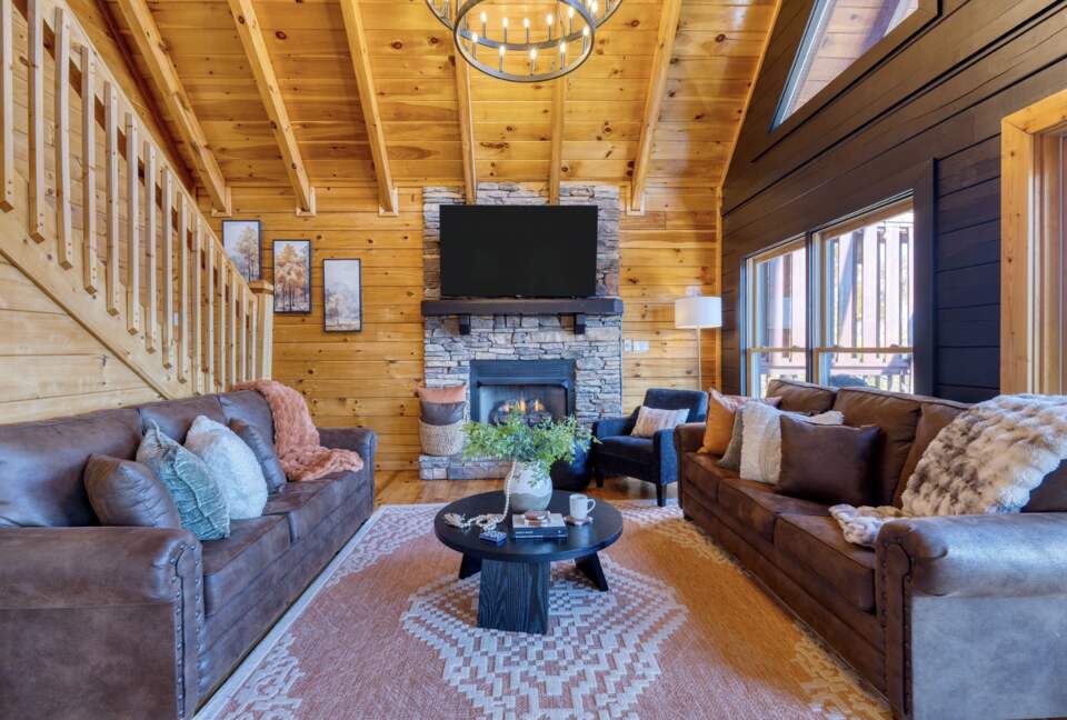 Smoky Mountain Getaway with Breathtaking Views - Pigeon Forge, Tennessee