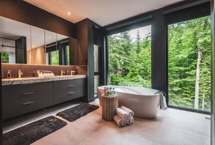 Contemporary Forest Escape Near Mont-Tremblant - Les Laurentides, Canada