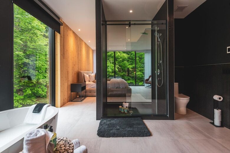 Contemporary Forest Escape Near Mont-Tremblant - Les Laurentides, Canada