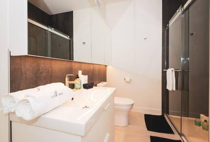 Contemporary Forest Escape Near Mont-Tremblant - Les Laurentides, Canada