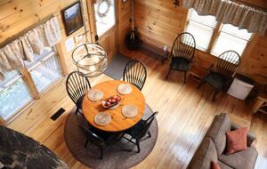 Scenic Georgia Cabin Minutes From Downtown Blue Ridge - Blue Ridge, Georgia