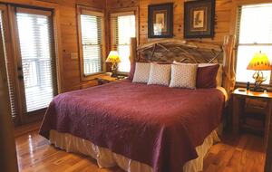 Scenic Georgia Cabin Minutes From Downtown Blue Ridge - Blue Ridge, Georgia