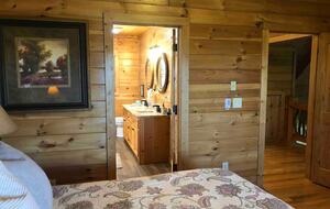 Scenic Georgia Cabin Minutes From Downtown Blue Ridge - Blue Ridge, Georgia