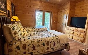 Scenic Georgia Cabin Minutes From Downtown Blue Ridge - Blue Ridge, Georgia