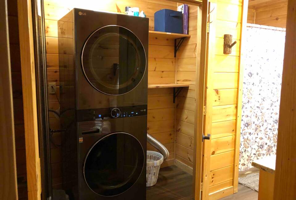 Scenic Georgia Cabin Minutes From Downtown Blue Ridge - Blue Ridge, Georgia