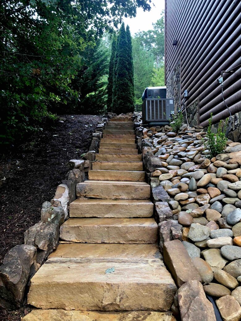 Scenic Georgia Cabin Minutes From Downtown Blue Ridge - Blue Ridge, Georgia