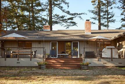 Howell Mountain Vineyard Retreat - Angwin, California