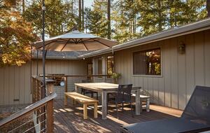 Howell Mountain Vineyard Retreat - Angwin, California