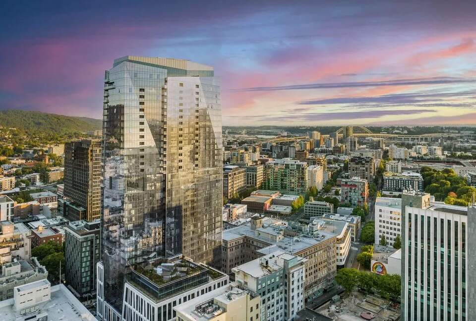 Sophisticated High-Rise Retreat in the Heart of Downtown Portland - Portland, Oregon