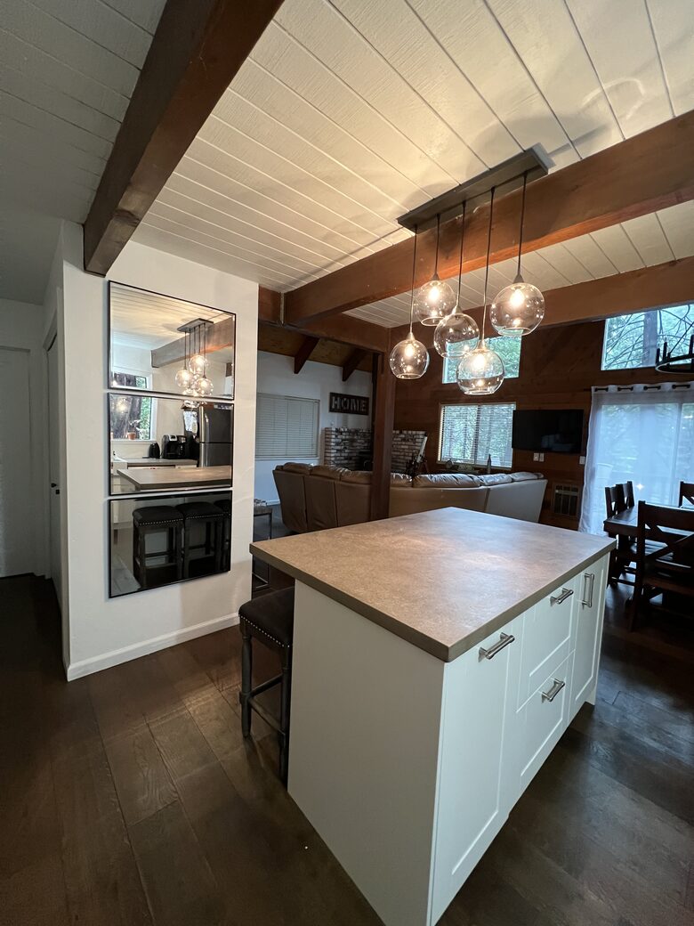 Rustic Mountain Retreat Near Lakes and Ski Slopes - Arnold, California