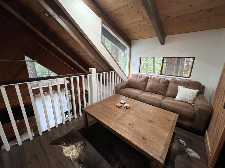 Rustic Mountain Retreat Near Lakes and Ski Slopes - Arnold, California