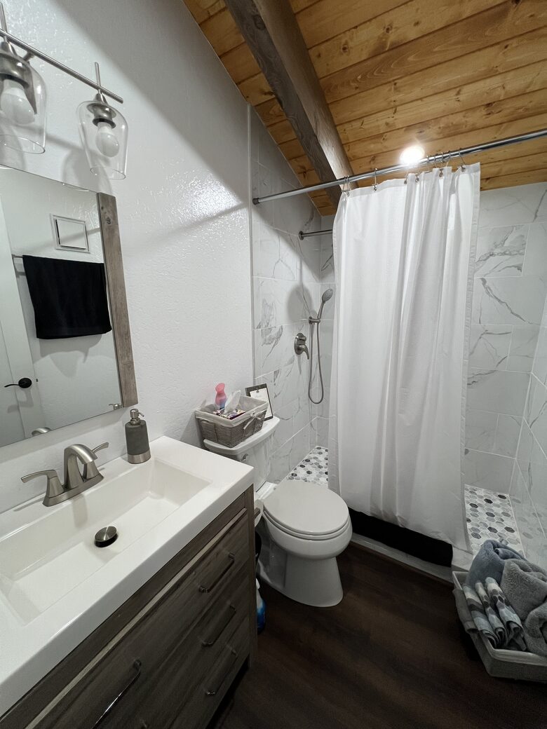 Rustic Mountain Retreat Near Lakes and Ski Slopes - Arnold, California