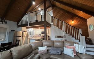 Rustic Mountain Retreat Near Lakes and Ski Slopes - Arnold, California