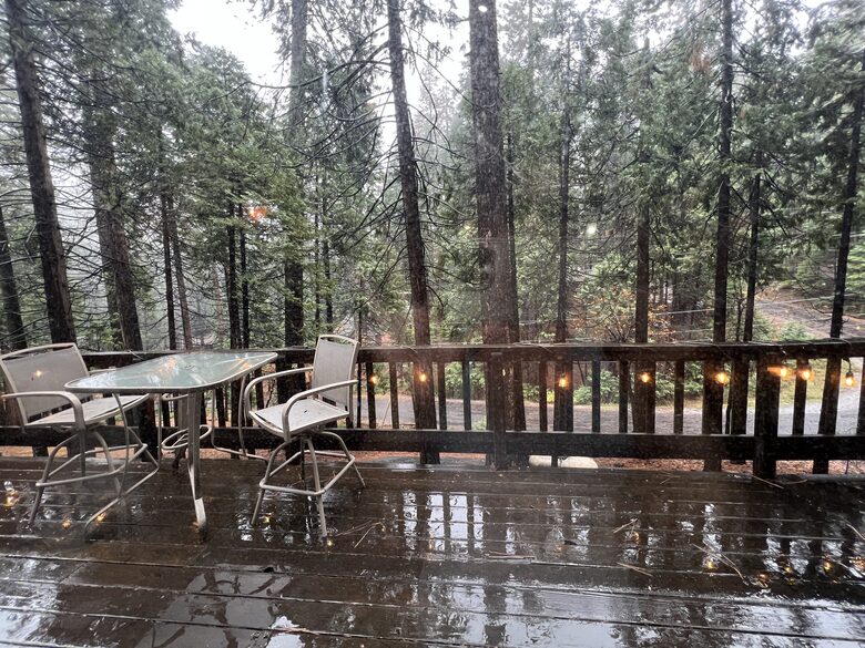 Rustic Mountain Retreat Near Lakes and Ski Slopes - Arnold, California