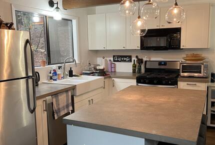 Rustic Mountain Retreat Near Lakes and Ski Slopes - Arnold, California