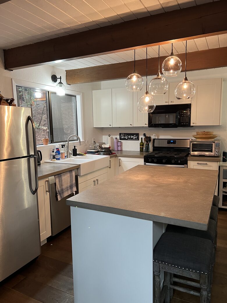 Rustic Mountain Retreat Near Lakes and Ski Slopes - Arnold, California