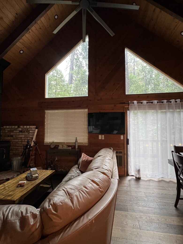 Rustic Mountain Retreat Near Lakes and Ski Slopes - Arnold, California