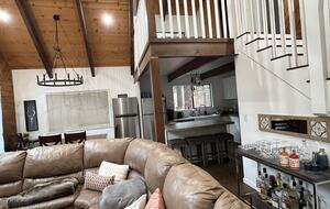 Rustic Mountain Retreat Near Lakes and Ski Slopes - Arnold, California