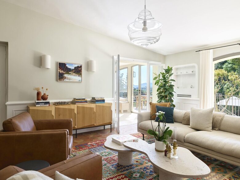 Elegant Hillside Retreat in the Heart of the Côte d’Azur - Mougins, France