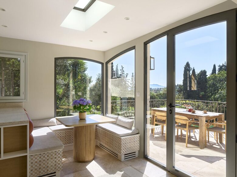 Elegant Hillside Retreat in the Heart of the Côte d’Azur - Mougins, France
